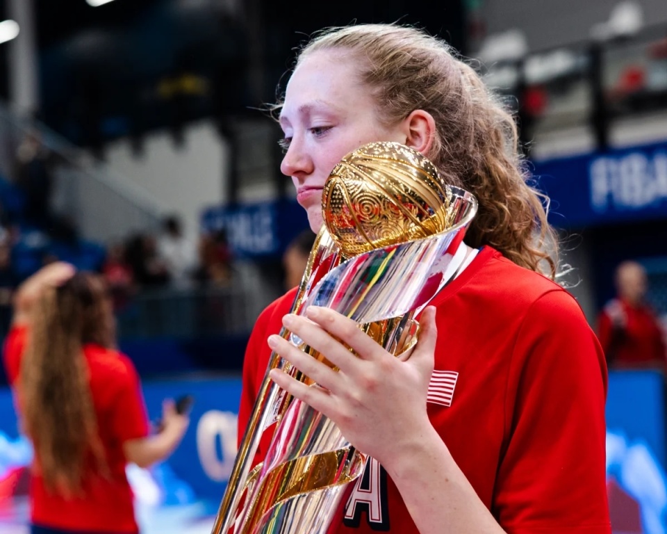 包含美洲杯选手发挥出色,荣膺最佳MVP的词条 包含美洲杯选手发挥出色,荣膺最佳MVP的词条